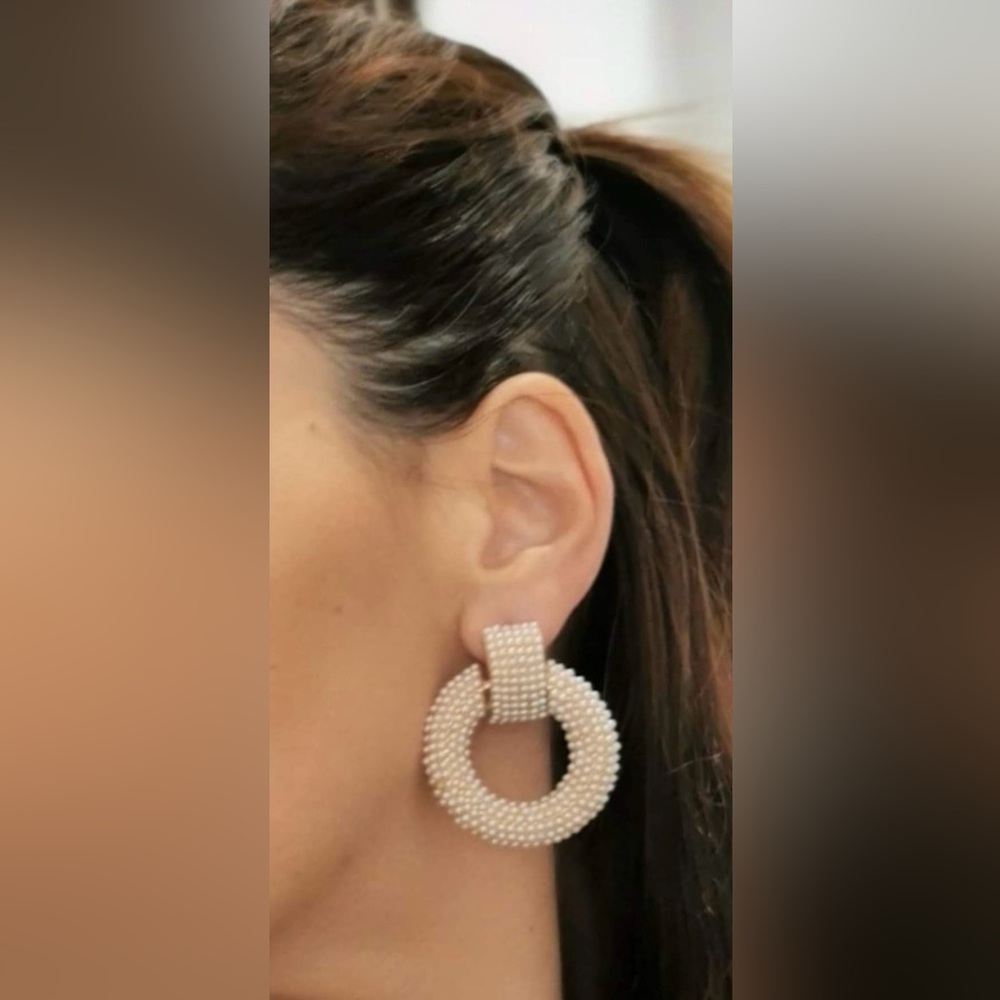 Elegant Pearl Gold Hoop Earrings